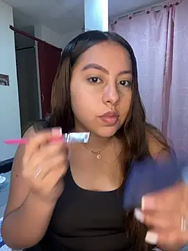 Snapshot of Emiily_joee_ chatting on June 2026 03:23:01 AM Emiily joee online show from June 2026 03:23:01 AM