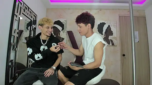 Snapshot of YOUNG_BOYS_HELL chatting on July 2026 01:28:01 AM YOUNG BOYS HELL online show from July 2026 01:28:01 AM