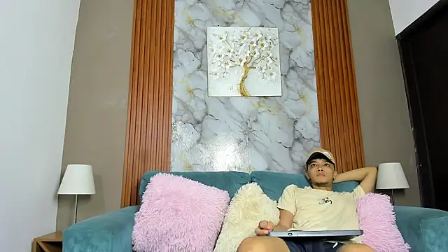 YOUNG BOYS HELL online show from March 2026 01:50:01 AM