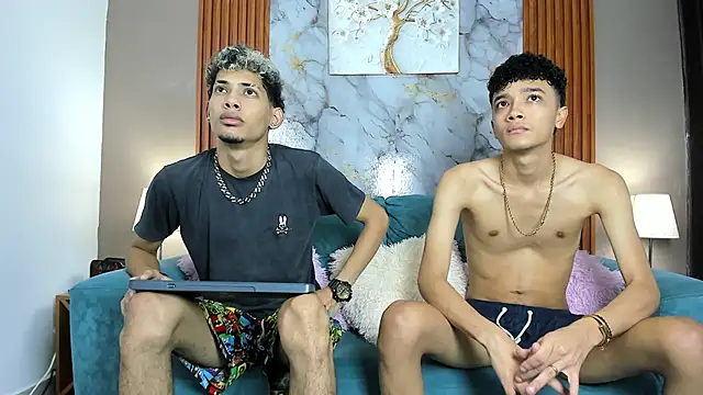 YOUNG BOYS HELL online show from February 2026 01:17:01 AM