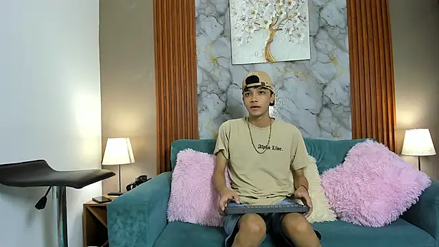 YOUNG BOYS HELL online show from February 2026 07:24:01 PM