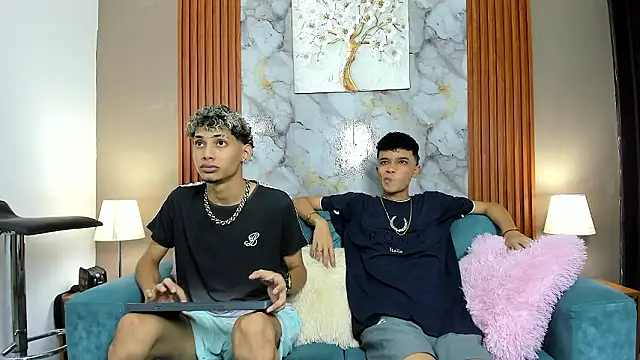 YOUNG BOYS HELL online show from February 2026 01:14:02 AM