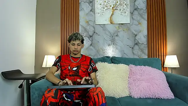 YOUNG BOYS HELL online show from March 2026 01:16:02 AM