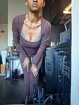 Cinnamonbunn online show from February 2026 11:15:02 PM