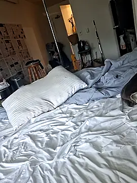 Cinnamonbunn online show from March 2026 06:45:01 PM