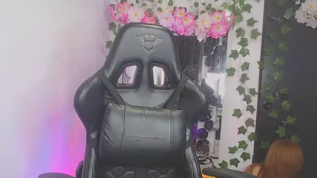 Mis Cersi online show from March 2026 08:53:02 PM