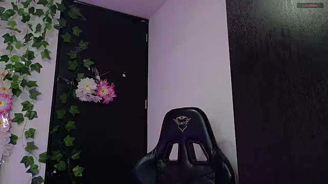 Mis Cersi online show from May 2026 07:35:01 PM