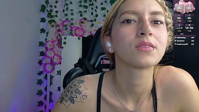 Mis Cersi online show from April 2026 02:27:02 AM