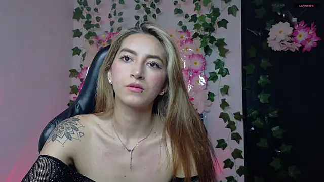 Mis Cersi online show from May 2026 08:40:02 PM