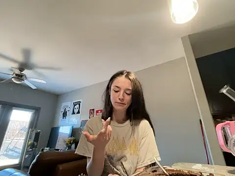 ash10alex online show from March 2026 06:42:02 PM