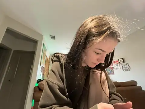 ash10alex online show from April 2026 04:36:02 PM