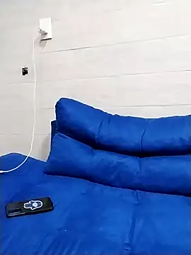 Silreinadorada online show from April 2026 03:02:02 AM