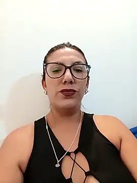 Silreinadorada online show from February 2026 10:42:01 PM