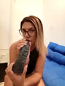 Silreinadorada online show from February 2026 03:18:01 AM