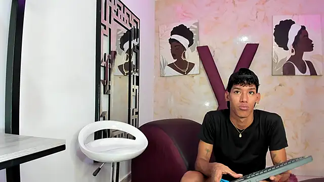 GREEN BOYS online show from March 2026 01:15:01 AM