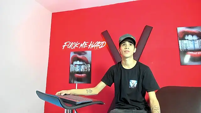 GREEN BOYS online show from March 2026 07:24:02 AM