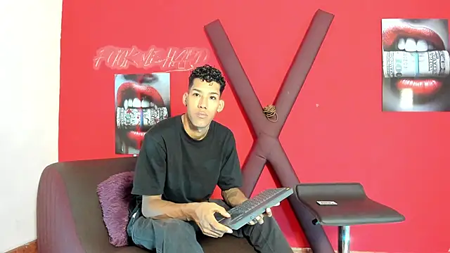 GREEN BOYS online show from March 2026 07:27:01 AM