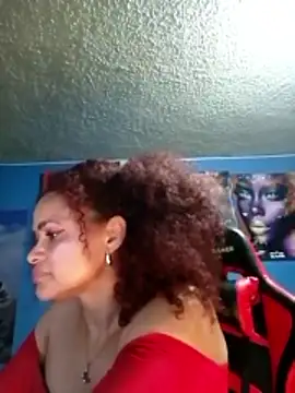 Snapshot of Helensex1 chatting on February 2026 01:57:02 AM Helensex1 online show from February 2026 01:57:02 AM