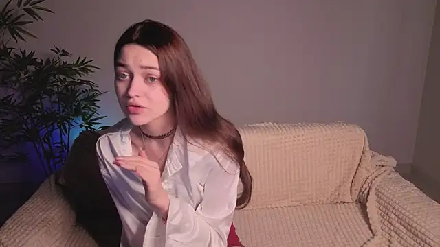 parrot kisha online show from April 2026 01:55:02 AM