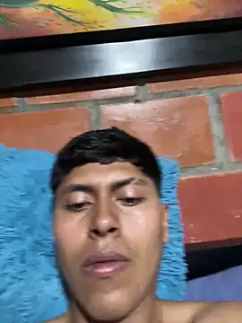 Snapshot of Miguel_960 chatting on May 2026 02:04:01 AM Miguel 960 online show from May 2026 02:04:01 AM
