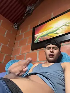 Snapshot of Miguel_960 chatting on May 2026 02:27:02 AM Miguel 960 online show from May 2026 02:27:02 AM