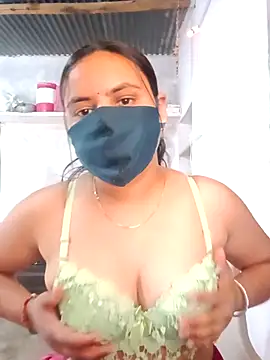 taniya0 online show from March 2026 06:28:01 AM