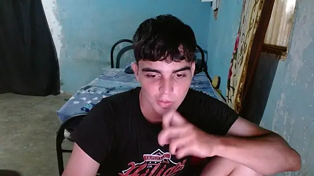 Snapshot of heiker__ chatting on May 2026 03:04:01 AM heiker online show from May 2026 03:04:01 AM
