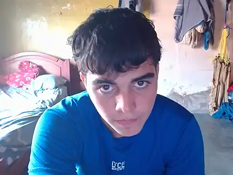Snapshot of heiker__ chatting on March 2026 05:28:01 PM heiker online show from March 2026 05:28:01 PM