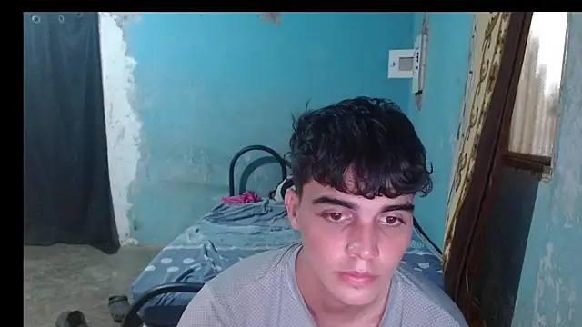 Snapshot of heiker__ chatting on May 2026 03:28:01 AM heiker online show from May 2026 03:28:01 AM