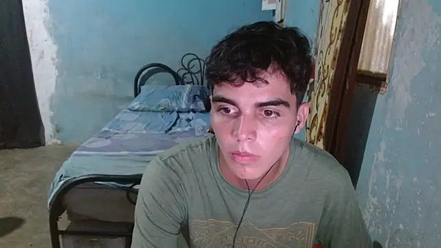 Snapshot of heiker__ chatting on May 2026 03:34:01 AM heiker online show from May 2026 03:34:01 AM