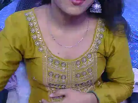 Snapshot of its-taniya chatting on June 2026 03:48:02 AM its-taniya online show from June 2026 03:48:02 AM