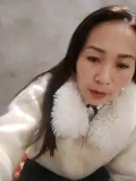 Snapshot of Thobaby112 chatting on February 2026 07:05:01 AM Thobaby112 online show from February 2026 07:05:01 AM