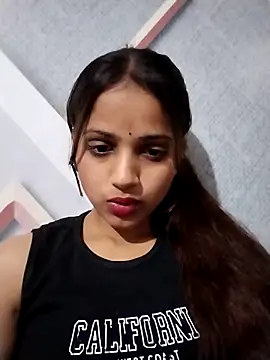 samayra1144 online show from March 2026 09:26:02 PM