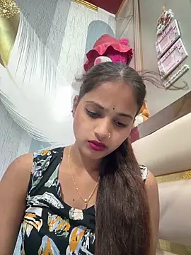 samayra1144 online show from April 2026 09:10:02 PM