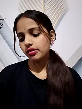 samayra1144 online show from March 2026 06:32:02 PM