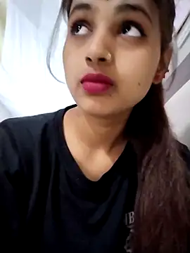 samayra1144 online show from April 2026 07:33:02 AM