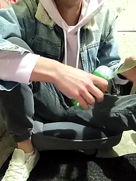 xxkick9999 online show from February 2026 07:02:02 PM