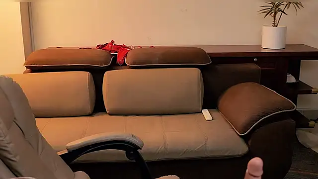 Pitien 2k7 online show from March 2026 05:14:01 PM