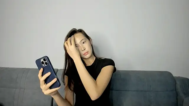 Snapshot of lilly_sweeet chatting on February 2026 03:52:01 AM lilly sweeet online show from February 2026 03:52:01 AM