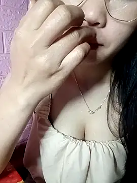 Eye-squirt online show from February 2026 03:45:02 PM