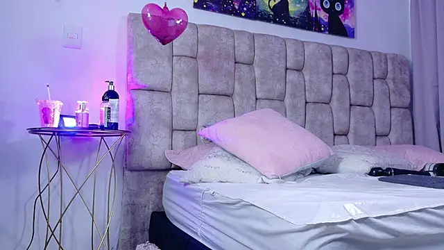 MiiaBlumm  online show from February 2026 11:27:02 PM