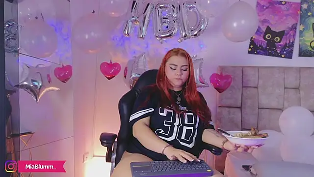 MiiaBlumm  online show from March 2026 05:39:02 PM