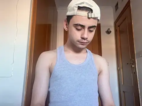 YourFavouriteTwink online show from February 2026 02:57:02 PM