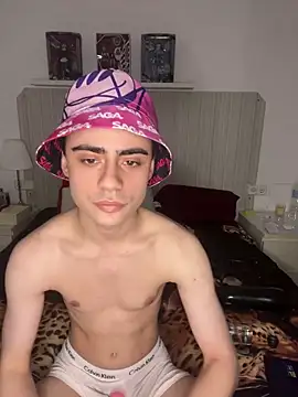 YourFavouriteTwink online show from February 2026 10:31:02 PM