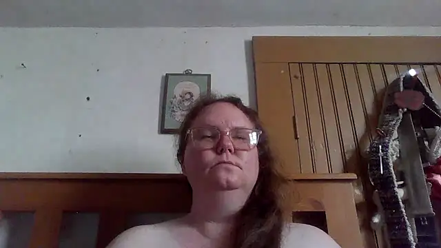 naughty queen1 online show from April 2026 07:20:01 PM