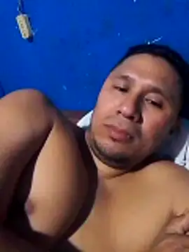 Snapshot of deiner13 chatting on February 2026 08:31:02 PM deiner13 online show from February 2026 08:31:02 PM