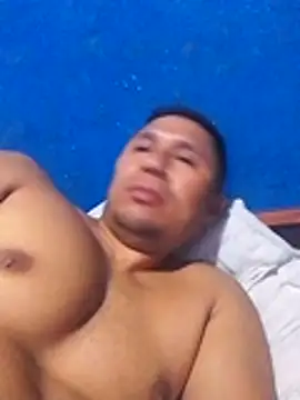 Snapshot of deiner13 chatting on February 2026 04:26:02 AM deiner13 online show from February 2026 04:26:02 AM