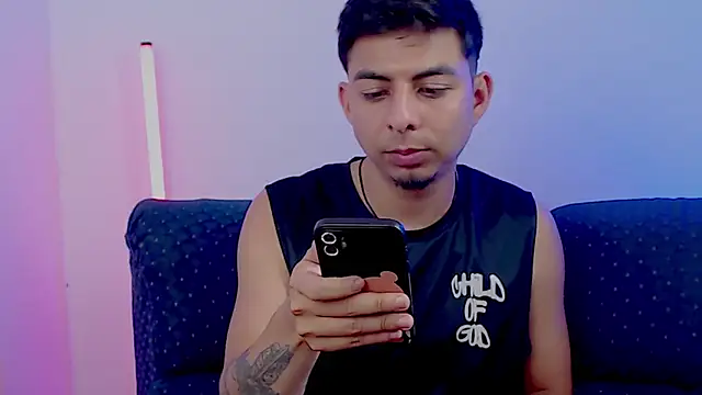 polloCol4U online show from April 2026 04:25:01 AM