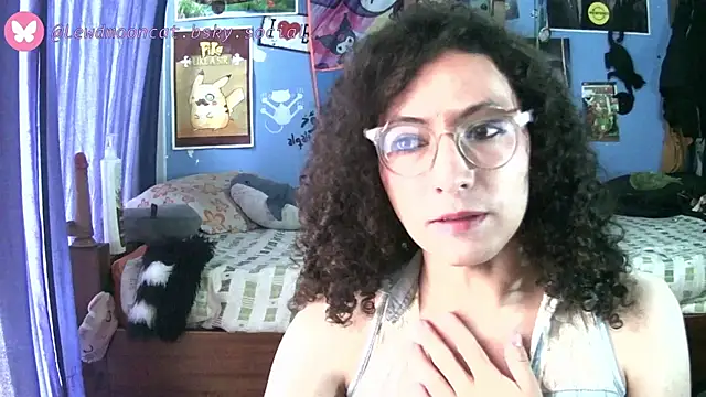 lewd mooncat online show from May 2026 09:01:02 PM