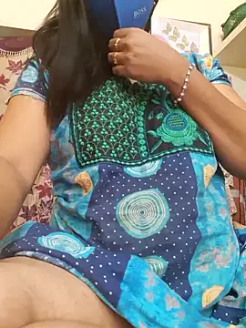 Snapshot of Tamil_Luckly_girl chatting on June 2026 03:47:02 AM Tamil Luckly girl online show from June 2026 03:47:02 AM